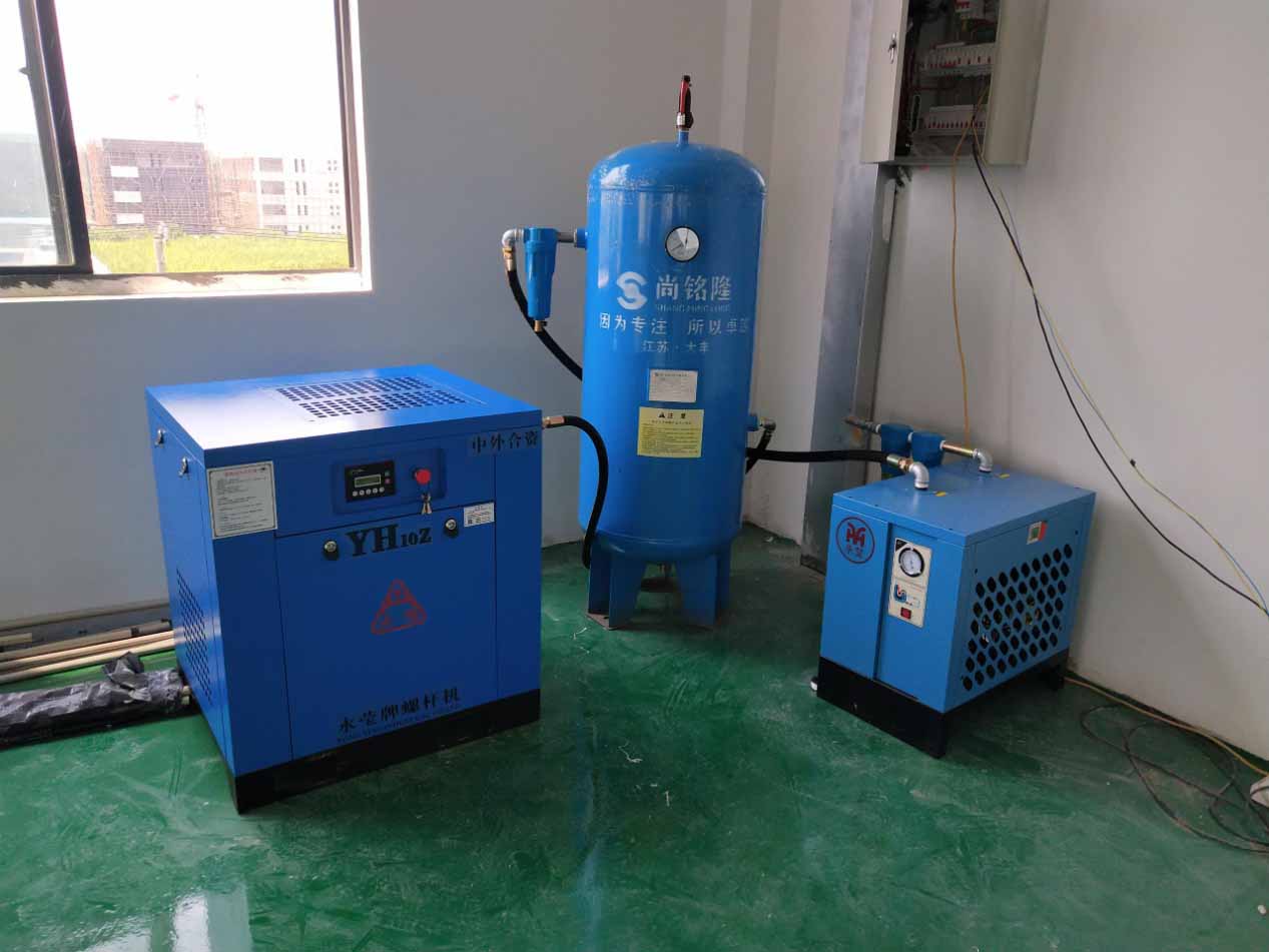 為什么選擇永磁變頻空壓機(jī)，權(quán)偉永瑩螺桿空壓機(jī)廠家